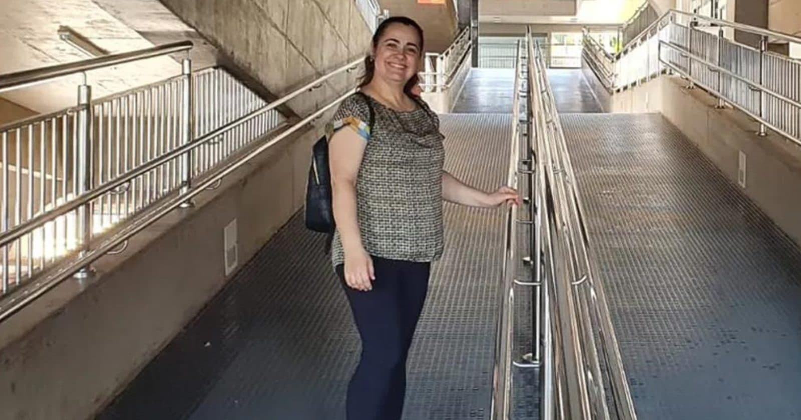 Patrícia Linares, de 45 anos, comemorou nas redes sociais ter ganhado bolsa para intercâmbio (Foto: Redes Sociais)