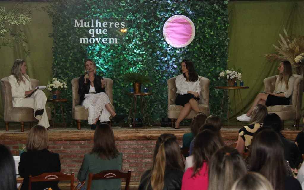 Palestra incentiva o empreendedorismo feminino em Saudades