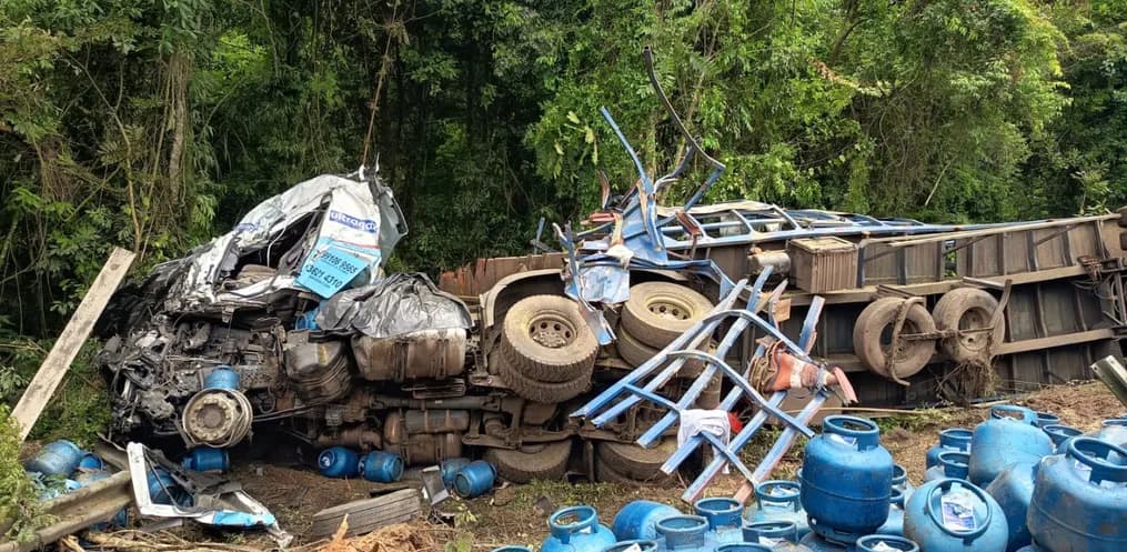 Caminhoneiro do Oeste perde a vida no Paraná