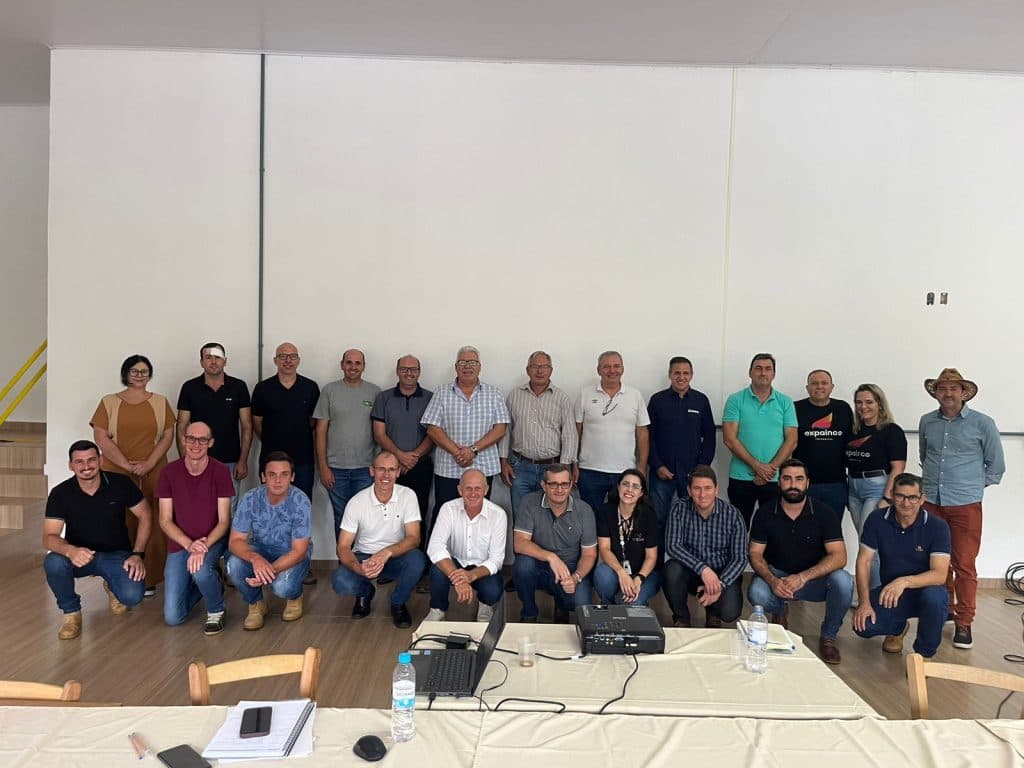  Colegiado de Secretários Municipais de Agricultura e Pesca realizaram reuniaõ durante o Itaipu Rural Show (Foto: Divulgação )