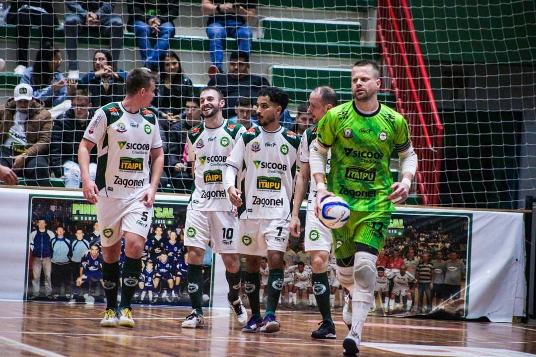 Após o Jasc a Pinhalense encontrou o caminho das vitórias na Série Prata (Foto: Felipe Eduardo Zamboni)
