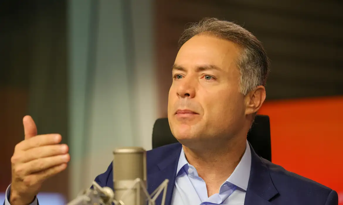 Ministro comenta sobre ideias para tornar CNH mais acessível