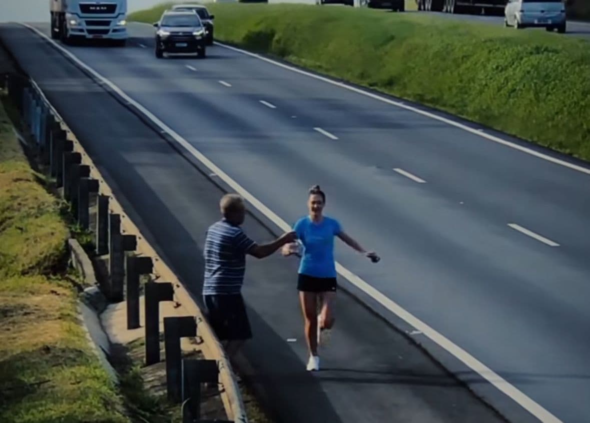 Familiar ainda fornecia água nos percursos (Foto: Divulgação / Arquivo pessoal)