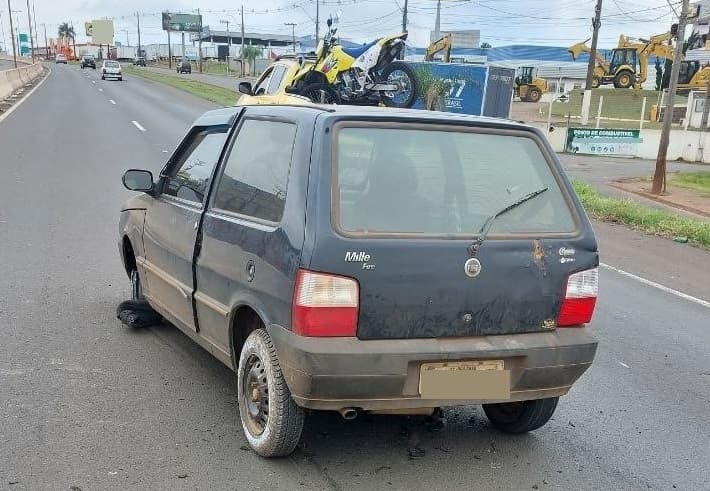 Veículo usado pelo condutor (Foto: Polícia Militar)