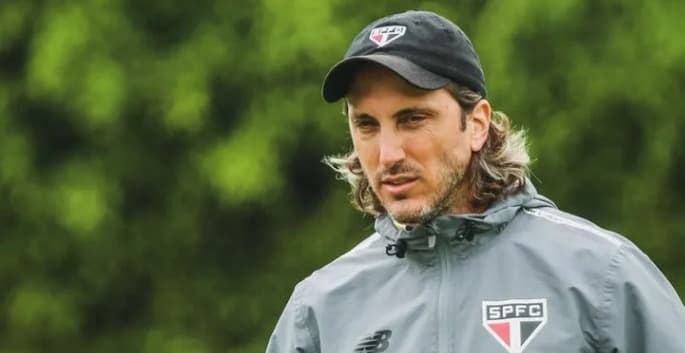 Inter encaminha acerto com Luís Zubeldía para assumir comando técnico