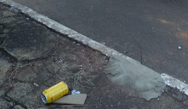 Lata da bebida estava com motociclista (Foto: Polícia Civil)