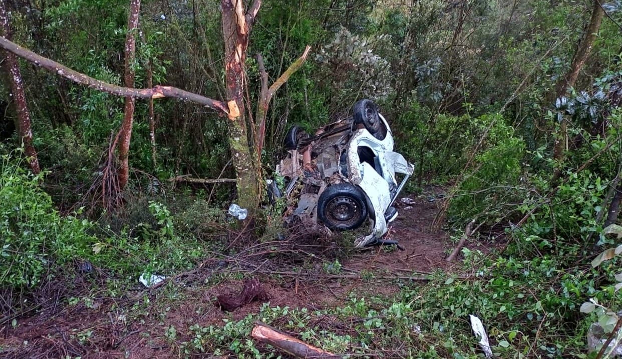 Jovens do Oeste ficam gravemente feridos em acidente com três mortes