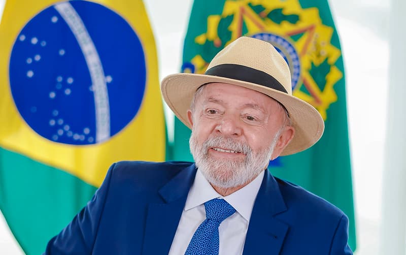 Lula pretende intensificar viagens pelo Brasil visando recuperar popularidade