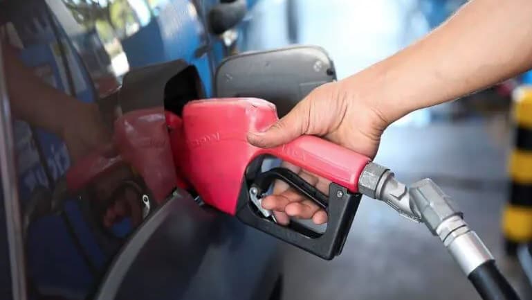Preço da gasolina teve queda em SC  (Foto: José Cruz / Agência Brasil)