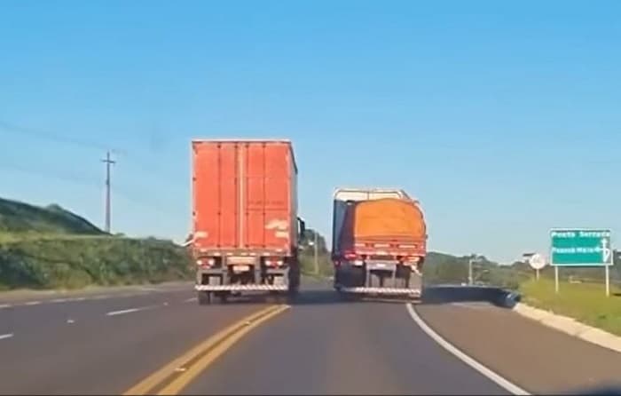  VÍDEO: Condutores promovem disputa perigosa