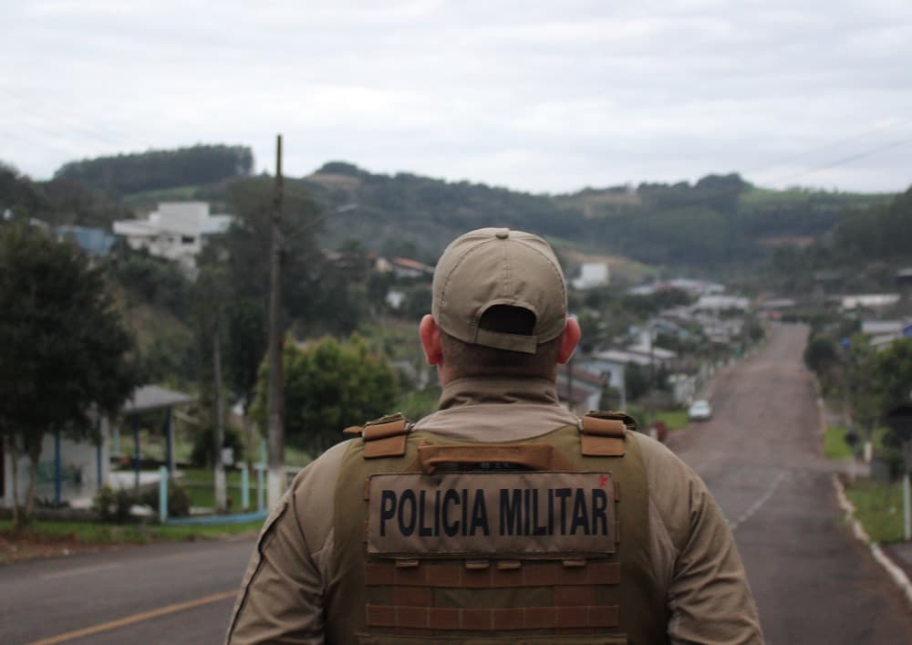 Captura ocorreu após rondas em Pinhalzinho (Foto: Henrique Paulo Koch)