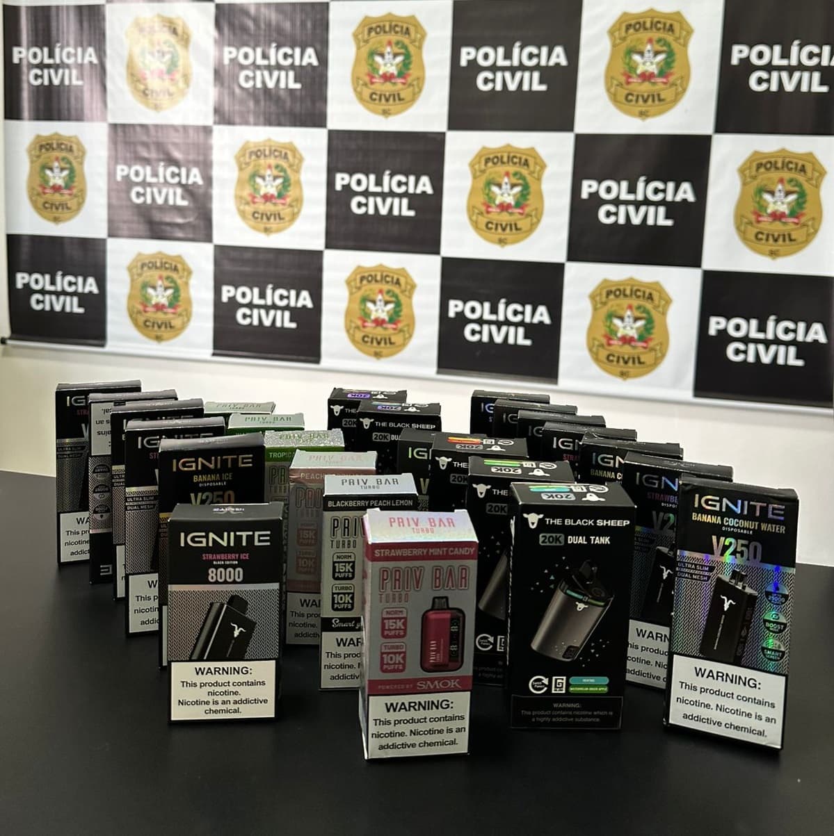 Polícia apreende cigarros eletrônicos em Modelo