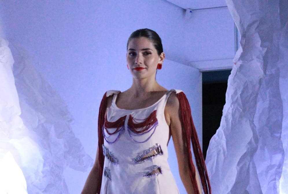 Violência inspira futuros designers a criarem roupas contra o problema