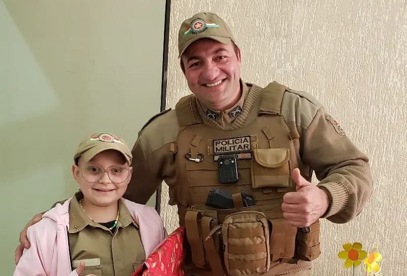 Patrícia é admiradora das forças de segurança (Foto: Polícia Militar)