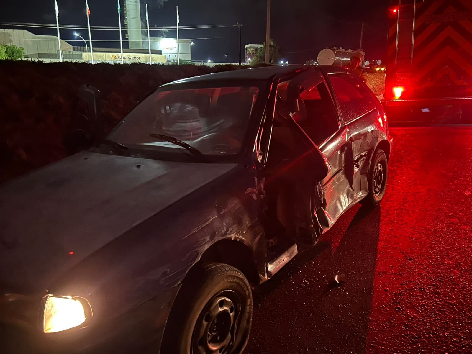 Colisão entre dois veículos deixa quatro feridos na BR-282 em Pinhalzinho