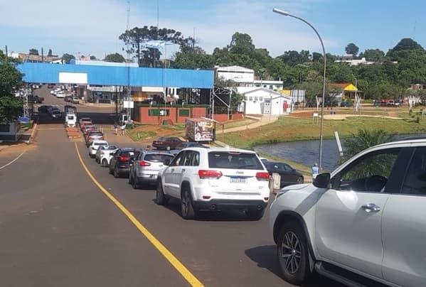 Países vizinhos "blindam fronteiras"