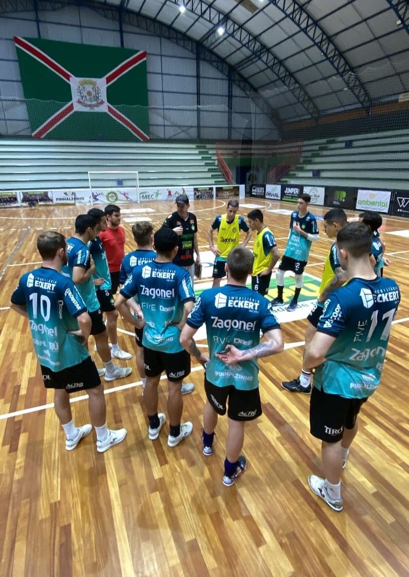 Pinhalense Futsal Zagonel busca manter liderança na Copa SC contra AD Cunha Porã
