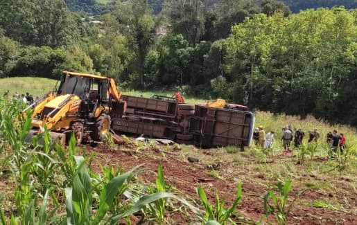Grave acidente de trânsito em Imigrante deixa pelo menos 10 mortos