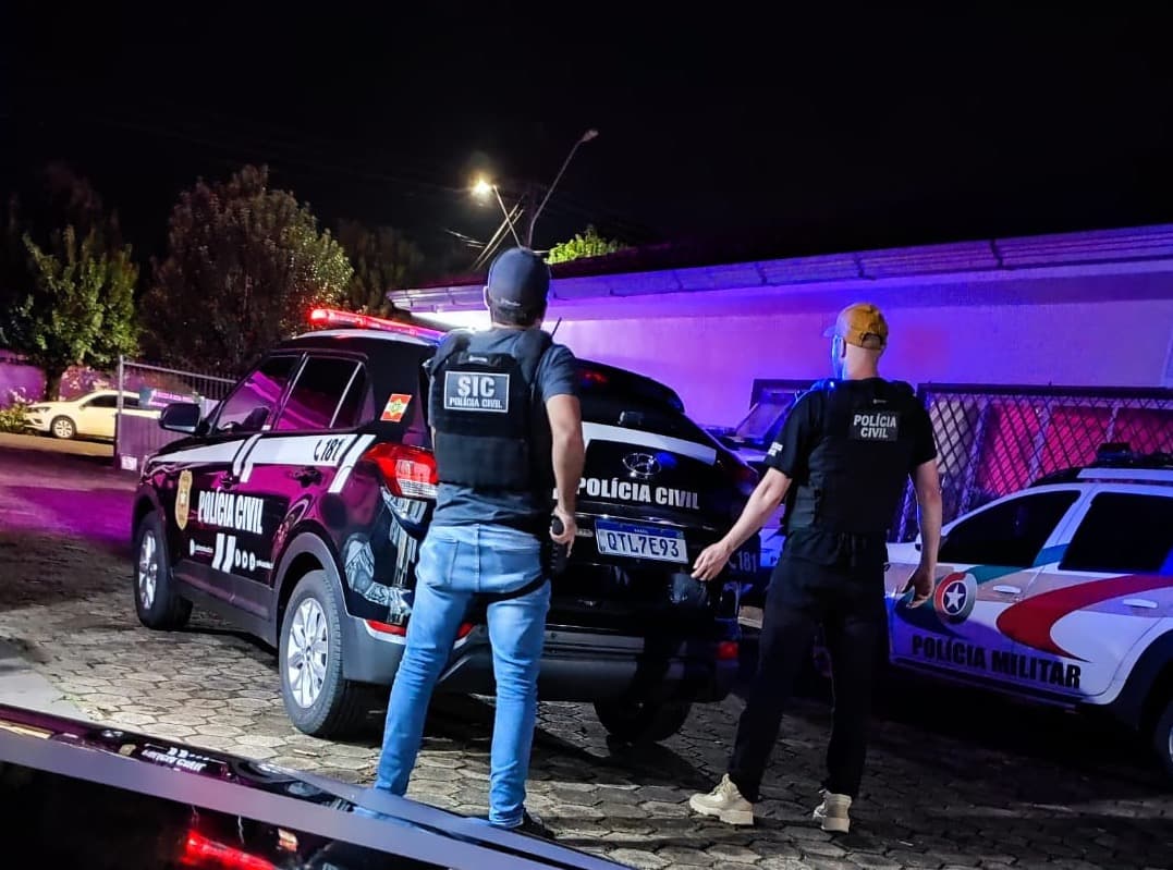 Prisão ocorreu após investigação (Foto: Polícia Civil)