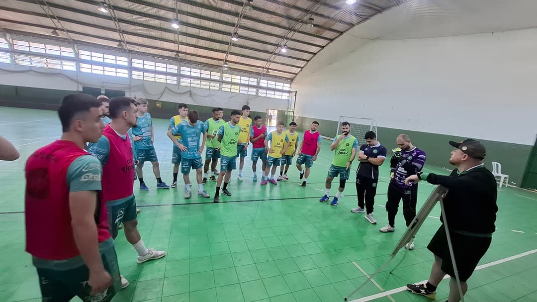 Chape Futsal tem duelo contra o Apodi valendo vaga na semifinal do Campeonato Brasileiro