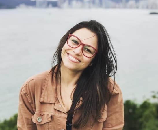 Empresária morre em violenta colisão entre carros na BR-282