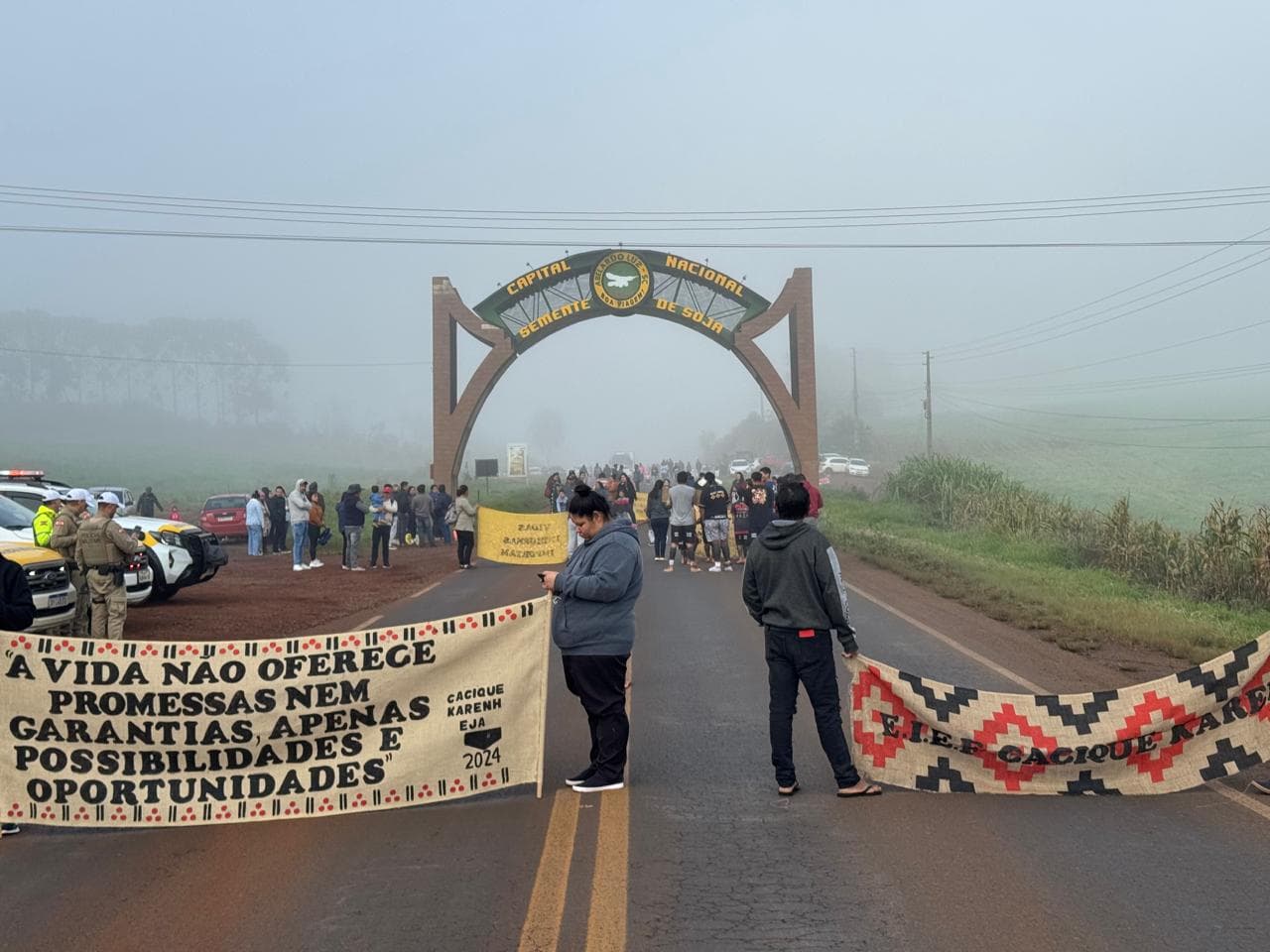 Paralisação em Abelardo Luz (Foto: Polícia Militar Rodoviária)