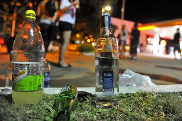 Chapecó: João Rodrigues sanciona lei que proíbe bebida alcoólica na madrugada 
