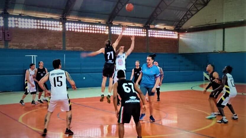 Com olhos para os Jogos Abertos de Santa Catarina, Pinhalenses realizam amistoso no Paraná.