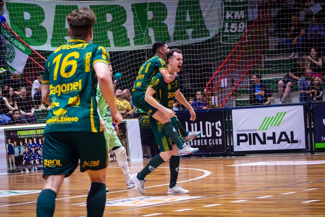 Pinhalense Futsal Zagonel encara Chapecoense em busca da semifinal da Copa SC