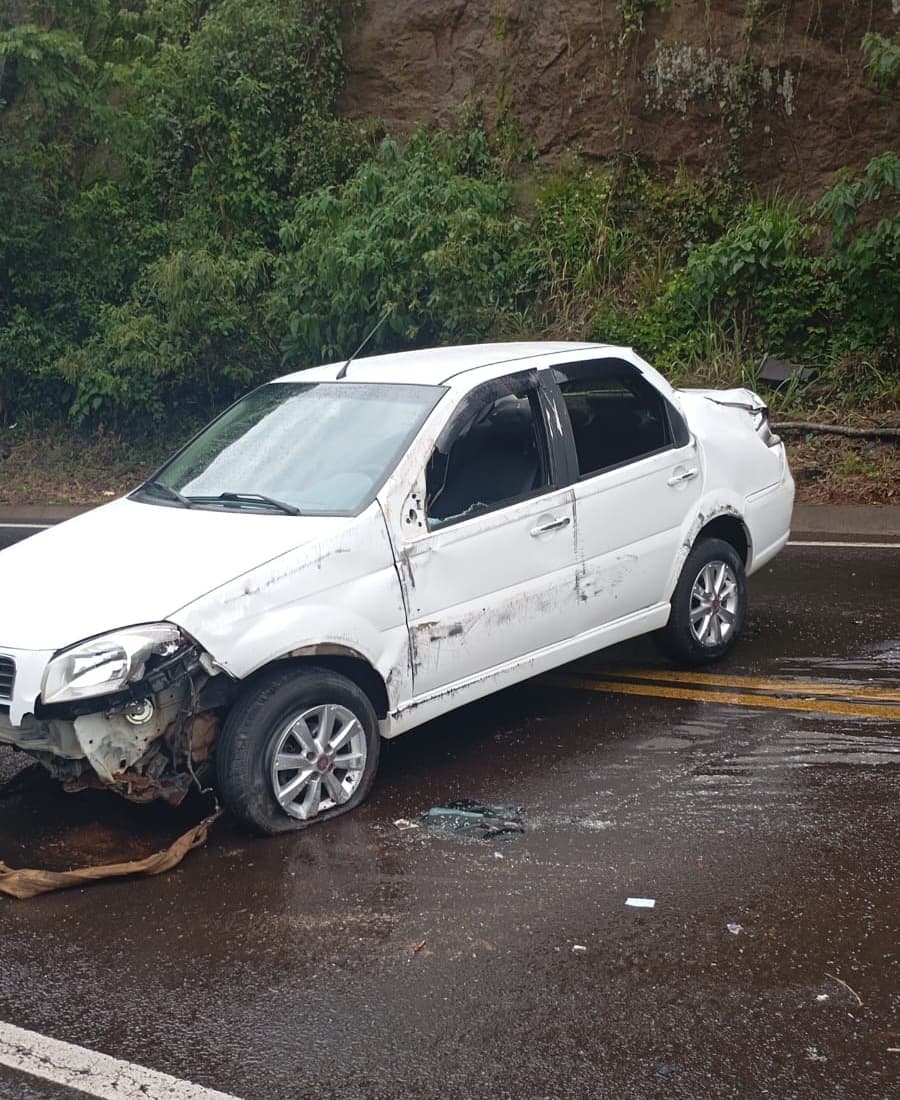 Possível mal súbito causa acidente na SC-157