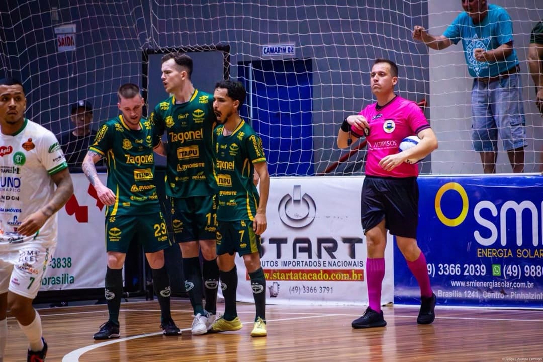 Pinhalense Futsal Zagonel enfrenta AD Cunha Porã na penúltima rodada da Série Prata
