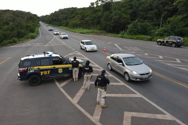 PRFs auxiliaram no deslocamento (Foto: Divulgação)