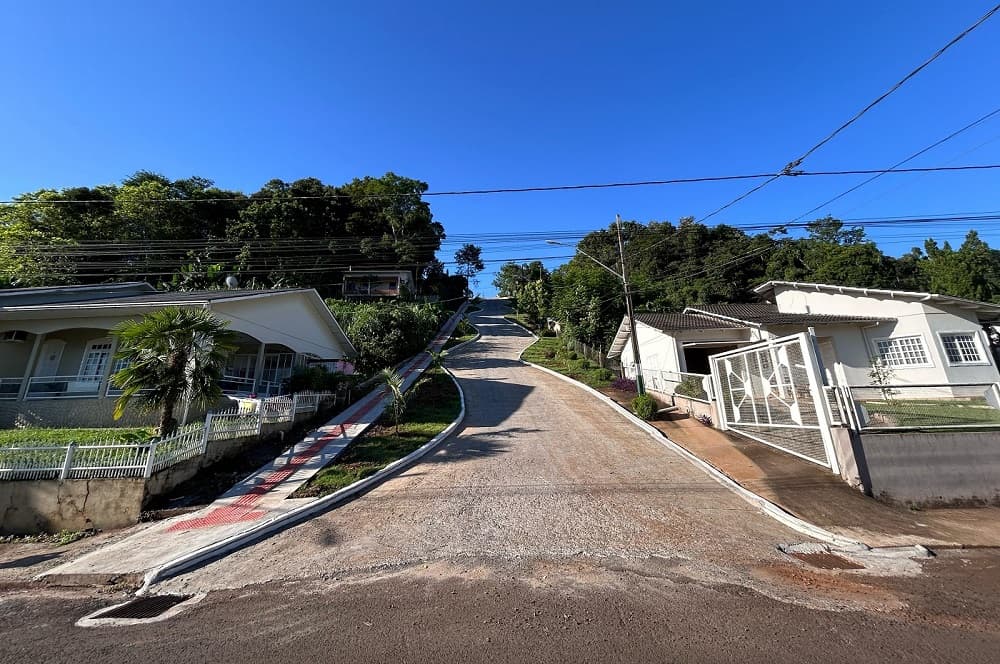 “Rua Torta” em Saudades: um passeio que lembra locais famosos