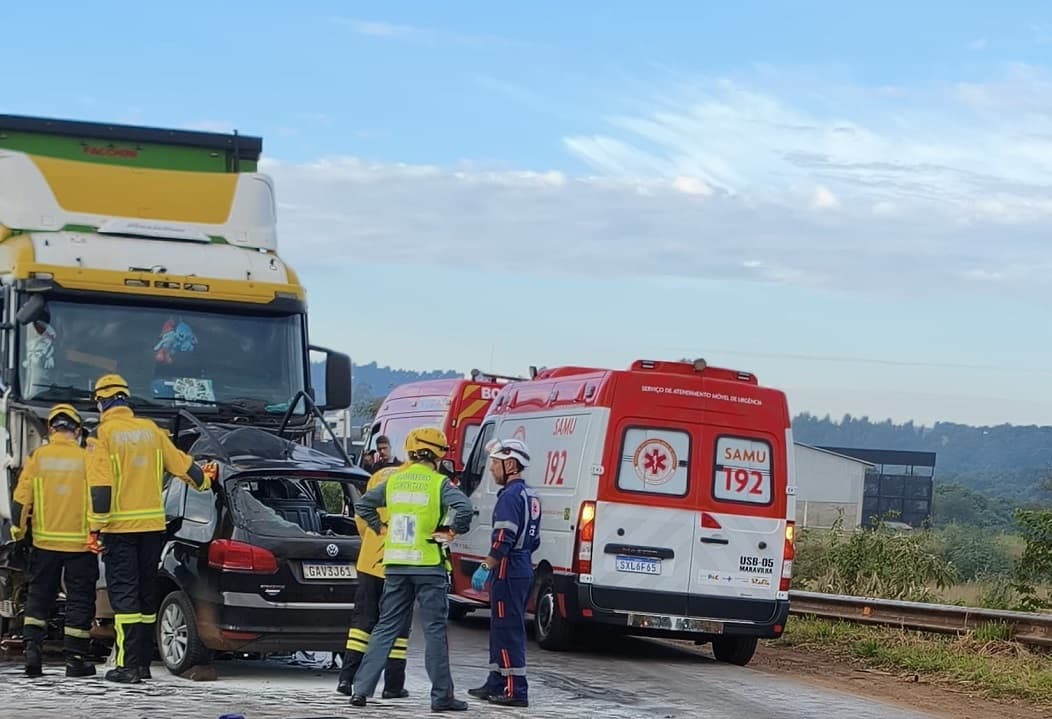 Forças de segurança atenderam ao acidente (Foto: Corpo de Bombeiros)