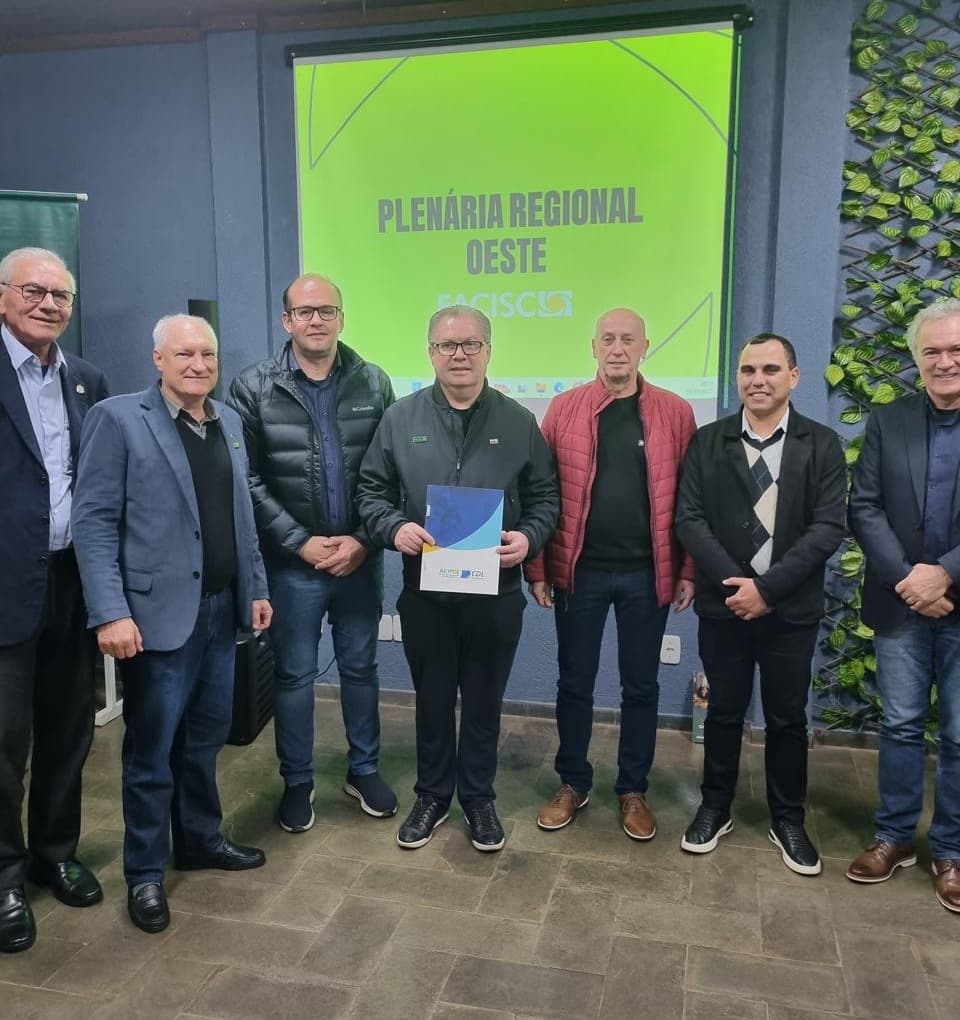 Representantes de Pinhalzinho participaram da Plenária da Facisc (Foto: Ascom)