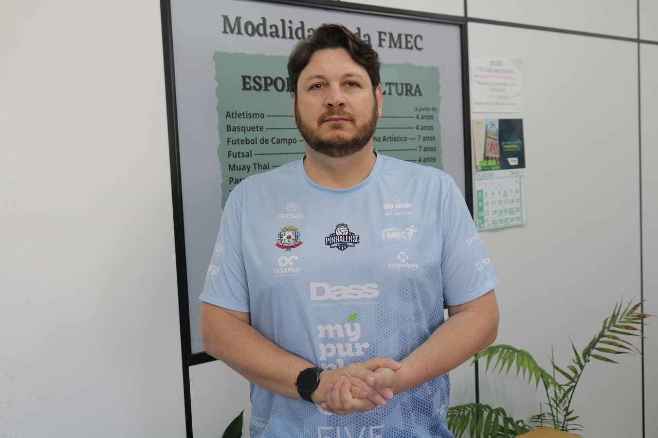 Essa é a primeira temporada de Fernando a frente da APV (Foto: Renan Ribeiro)
