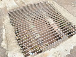 As Bocas de Lobo Inteligentes possuem um sistema automatizado que permite a passagem da água e, em seguida, se fecha novamente (Foto: Felipe Eduardo Zamboni)
