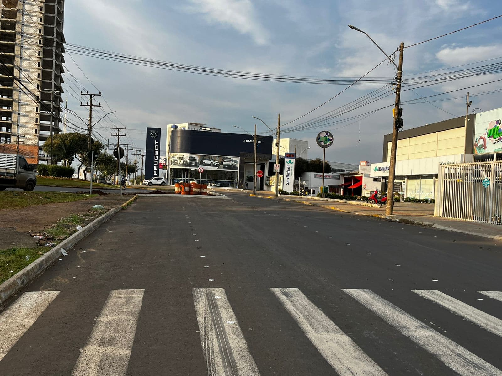 Desvio do trânsito está sendo realizado devido as obras (Foto: Ascom)