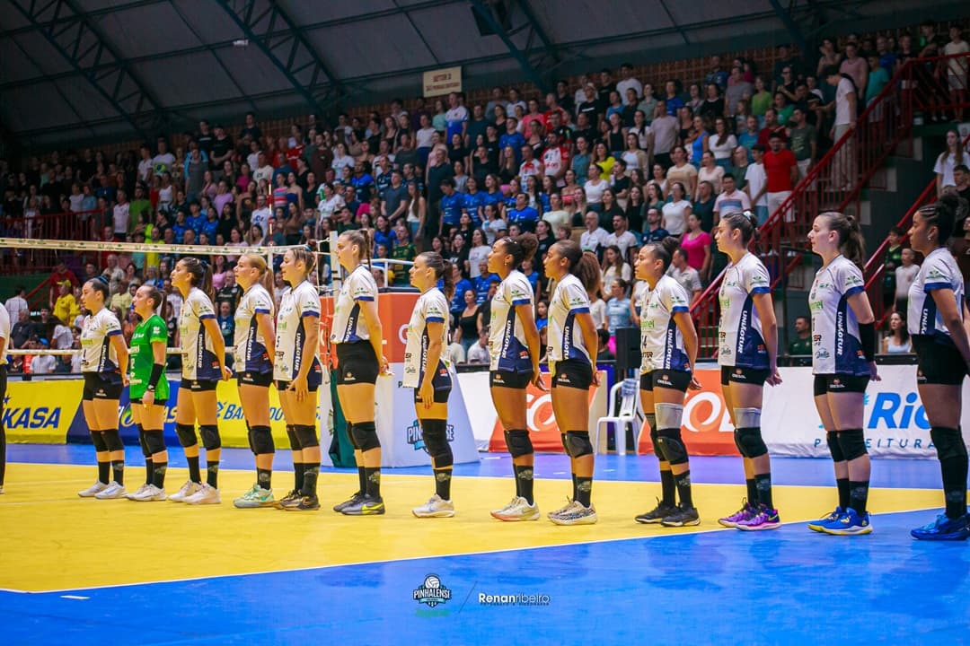 Com casa cheia e uma linda festa Pinhalense/Zagonel é superada no primeiro jogo da semi