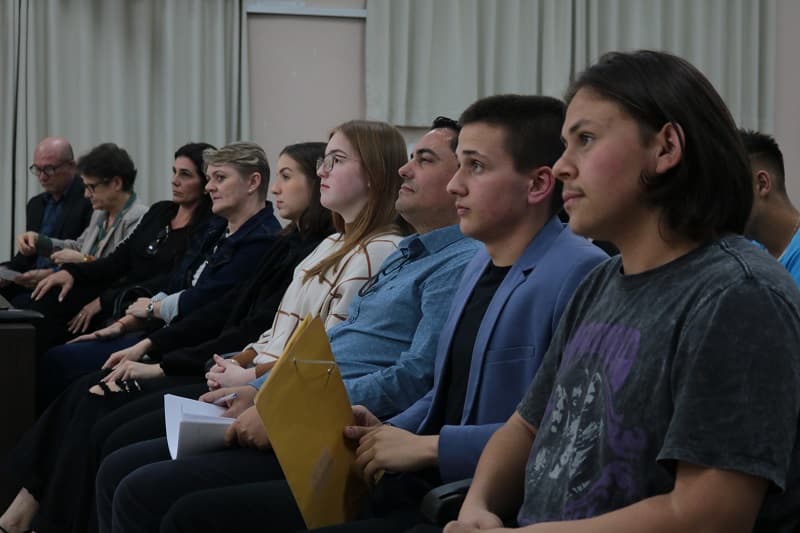 Vitor, estudante do segundo ano, disse que o modelo está prejudicando os alunos (Foto: Gilmar Bortese)