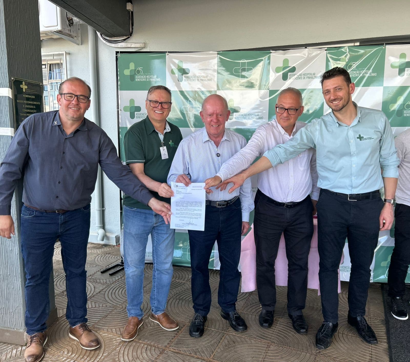 Hospital de Pinhalzinho receberá R$ 2,5 milhões para reforma da Pediatria e Maternidade