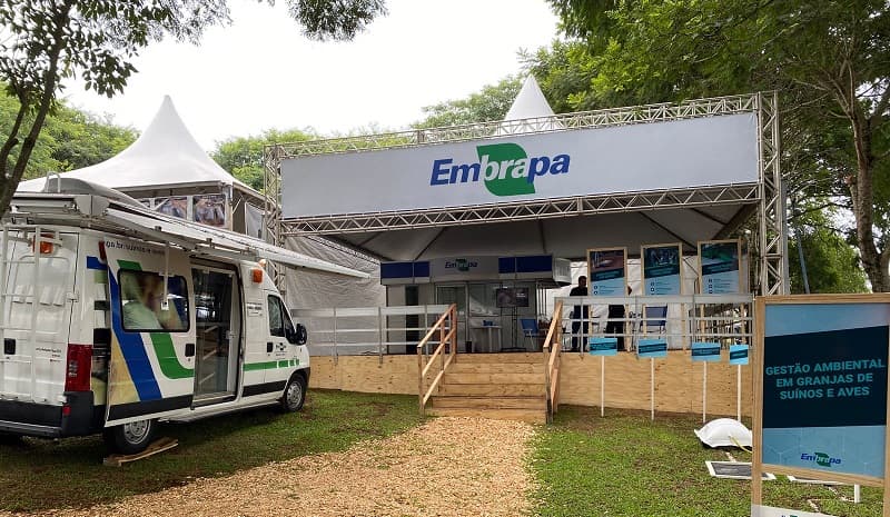 Embrapa apresenta soluções para destino correto de dejetos e carcaças