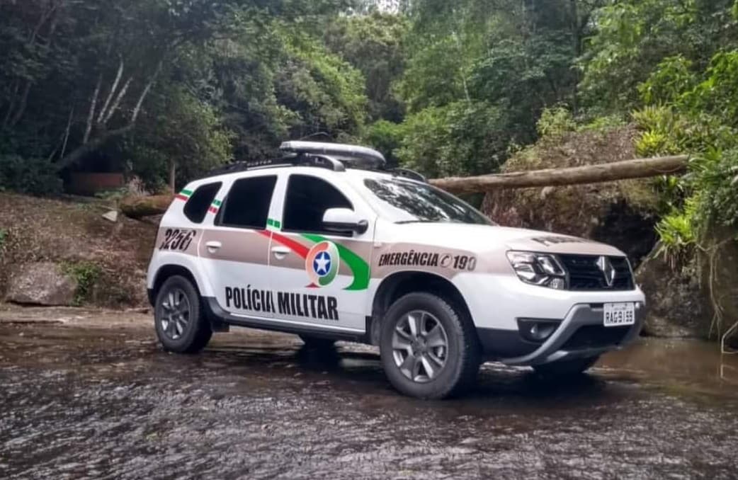 Cidadão ganhou 'carona' da PM e voltou a complexo penitenciário (Foto: Polícia Militar)
