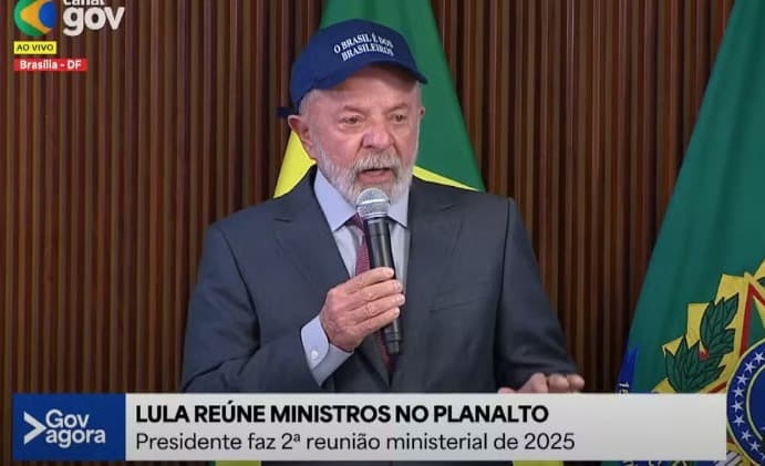 Lula reune ministros no Planalto  (Foto: Canal Gov)