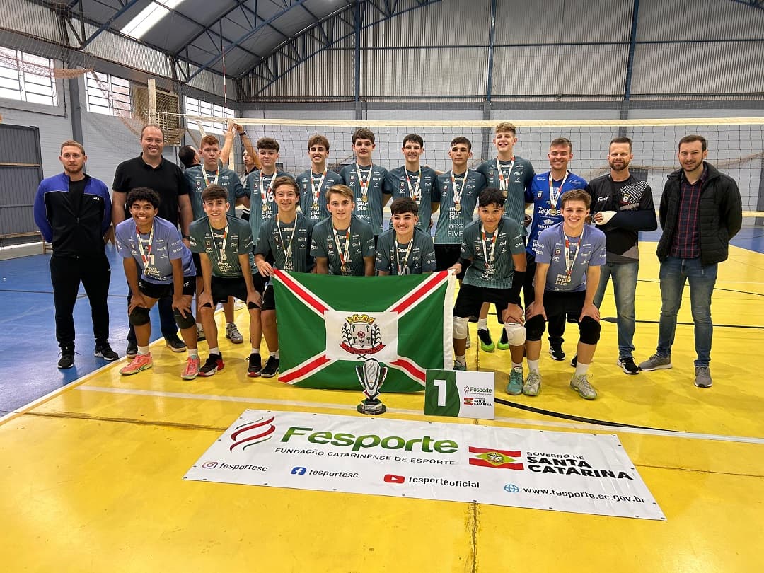 Time de Pinhalzinho campeão microrregional da Olesc (Foto: Divulgação)