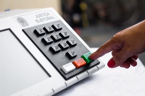Brasileiros irão as urnas no dia 06 de outubro para eleger prefeitos, vices e vereadores (Foto: Divulgação/TSE)