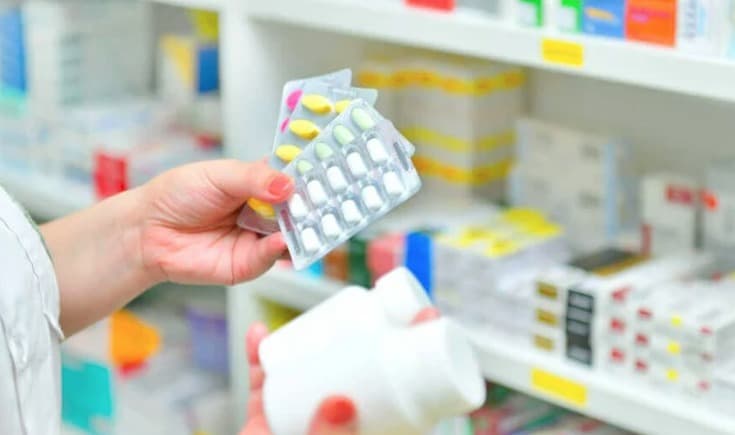 Falta de medicamentos atinge mais de 80% das cidades brasileiras  (Foto: Agência O Globo/IG Saúde)