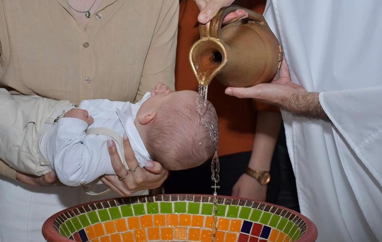Foto em batizado tem “sinal divino”
