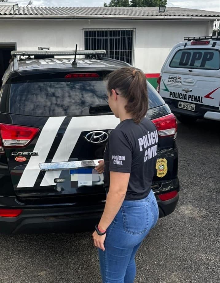 Polícia Civil cumpriu mandado de prisão por descumprimento de medidas protetivas (Foto: Polícia Civil)