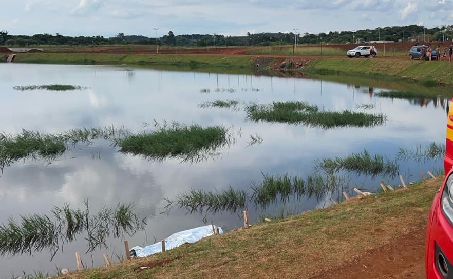 Vítima foi encontrada a 8 metros da margem do local (Foto: Corpo de Bombeiros)